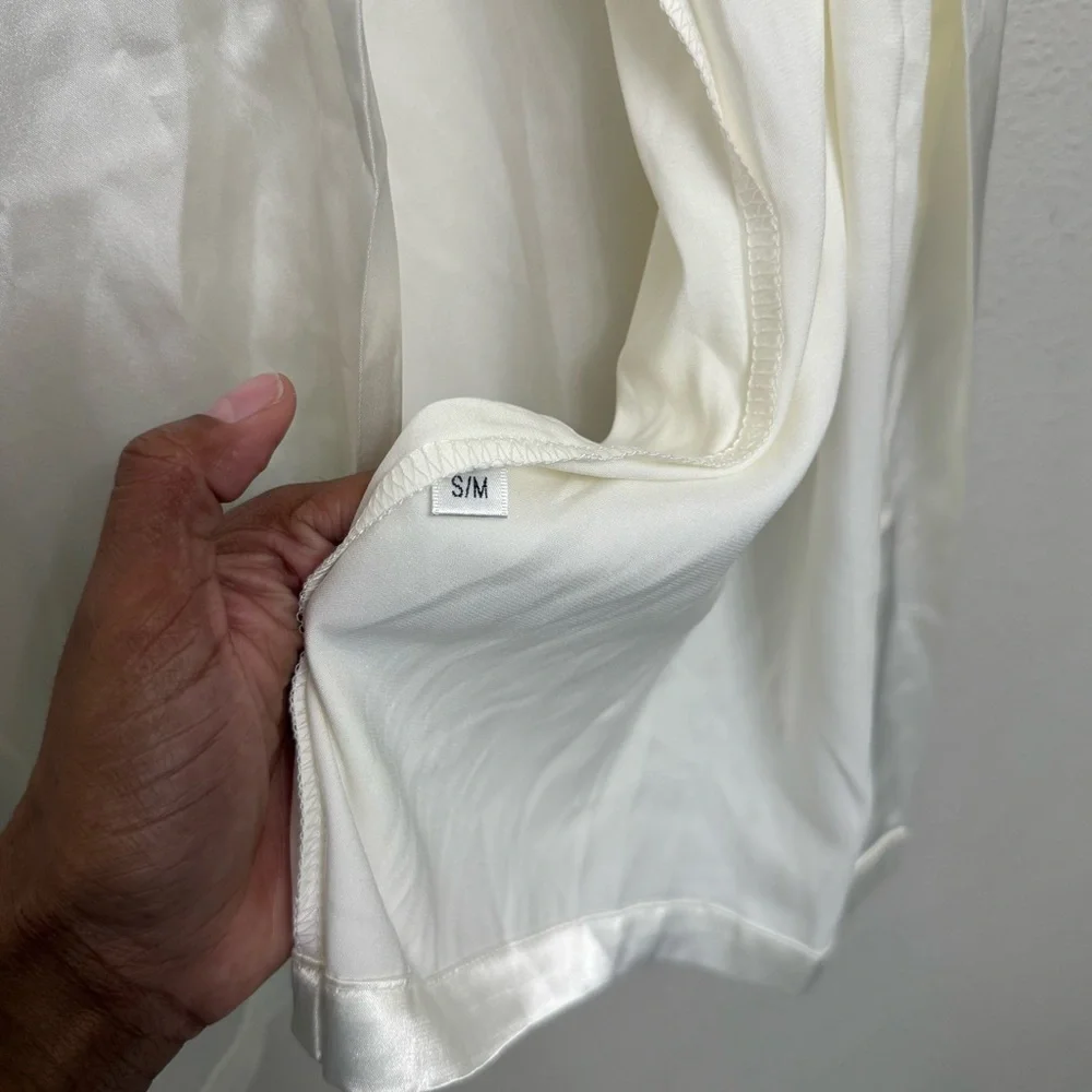Ivory Bride Satin Robe - Picture 4 of 10